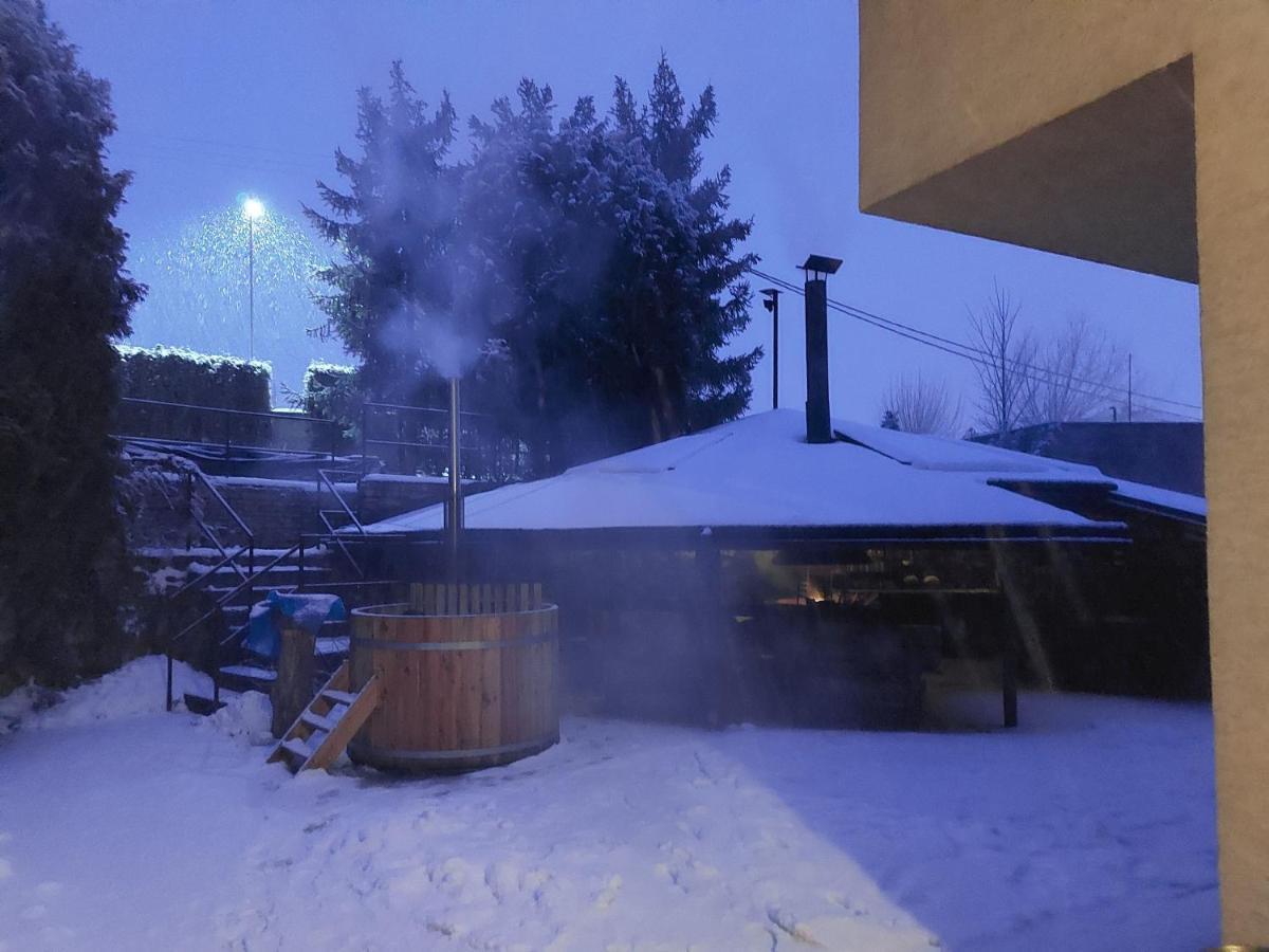 Vila Michal Bešeňová Buitenkant foto