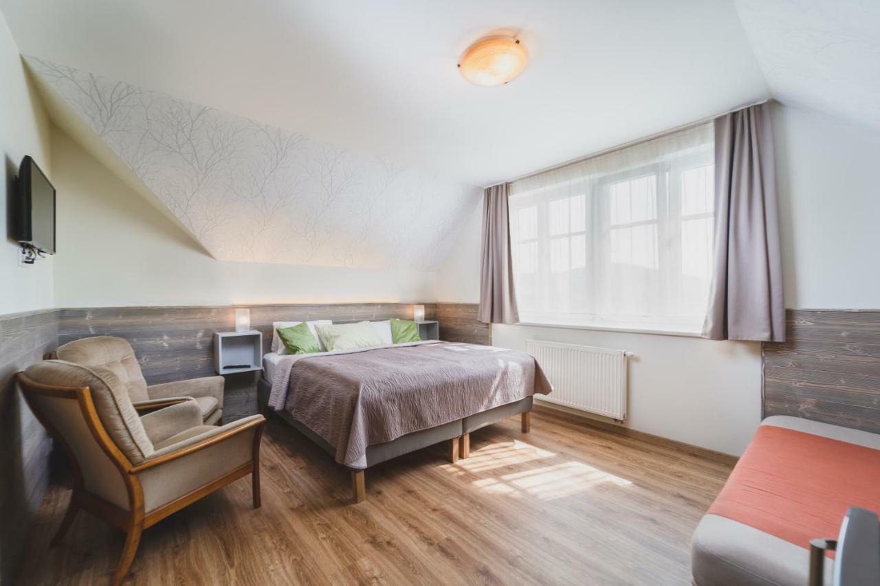 Vila Michal Bešeňová Buitenkant foto