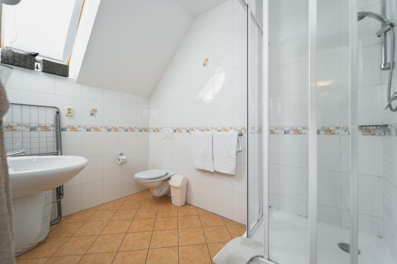 Vila Michal Bešeňová Buitenkant foto