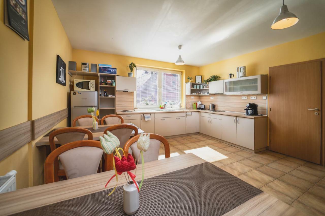 Vila Michal Bešeňová Buitenkant foto